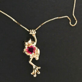 Frog ruby necklace